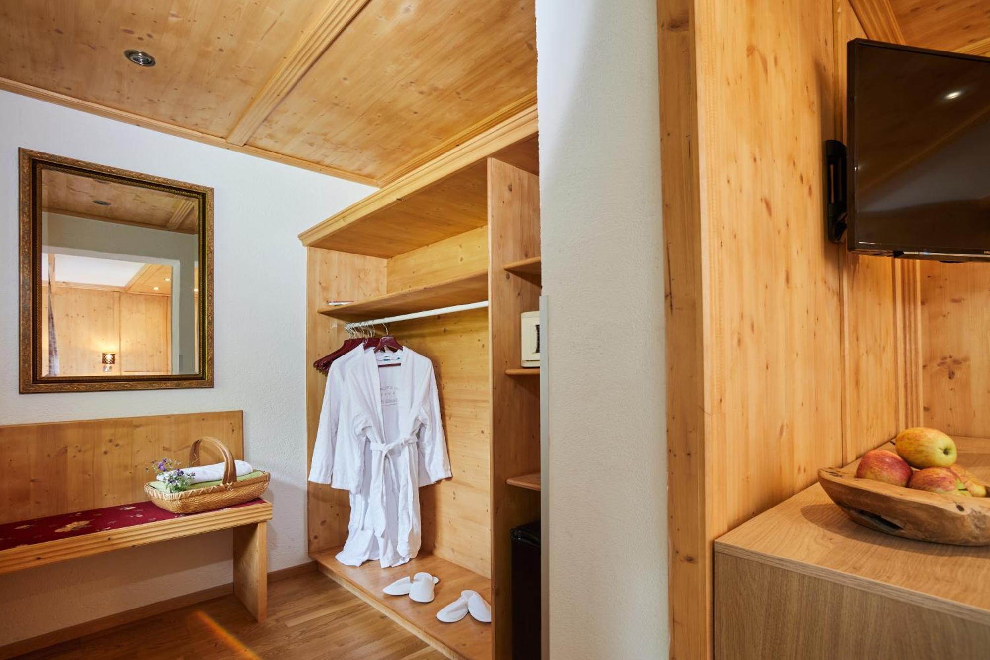 Hotel Hubertushof - Ihr Hotel Mit Herz Лойташ Стая снимка