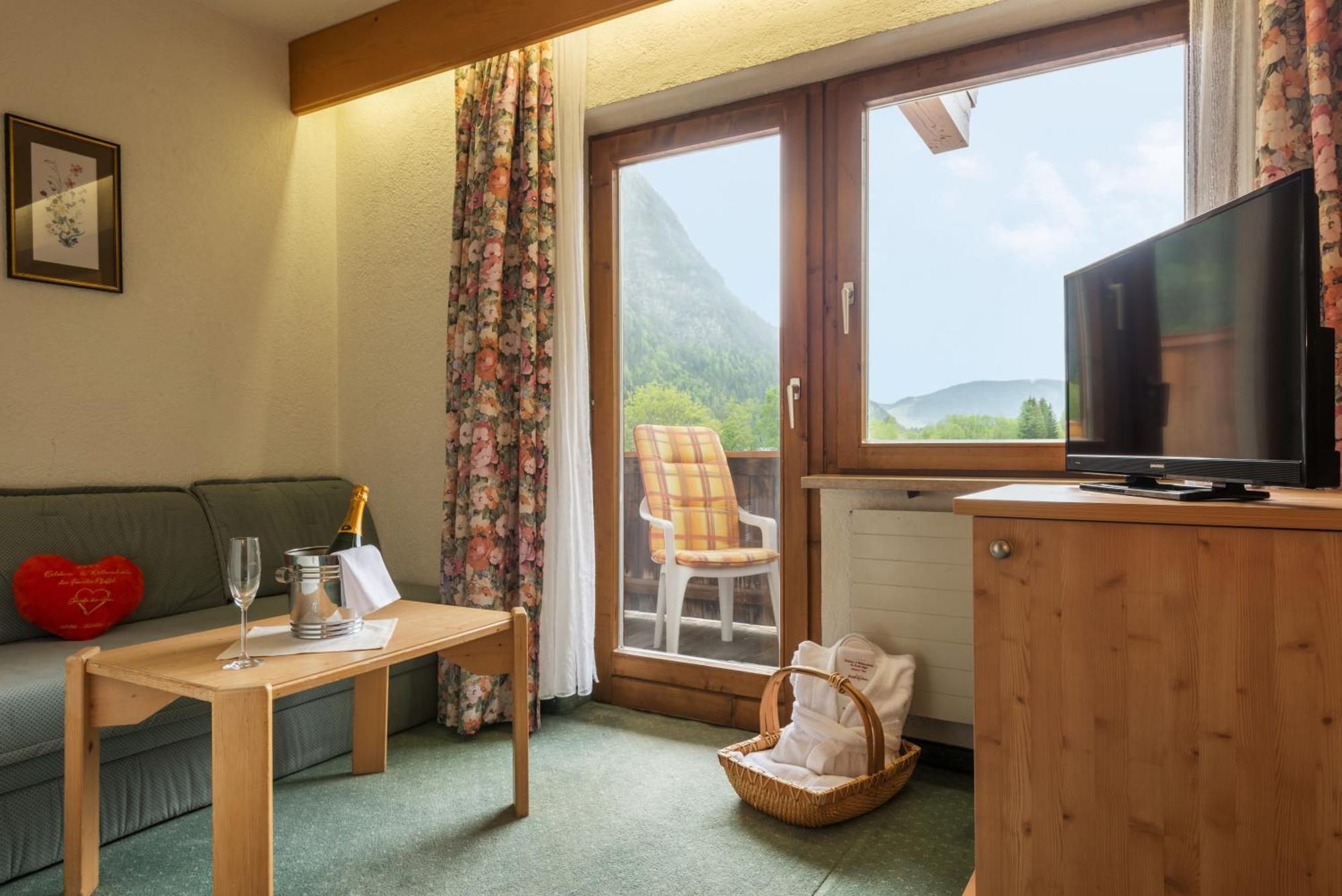 Hotel Hubertushof - Ihr Hotel Mit Herz Лойташ Екстериор снимка